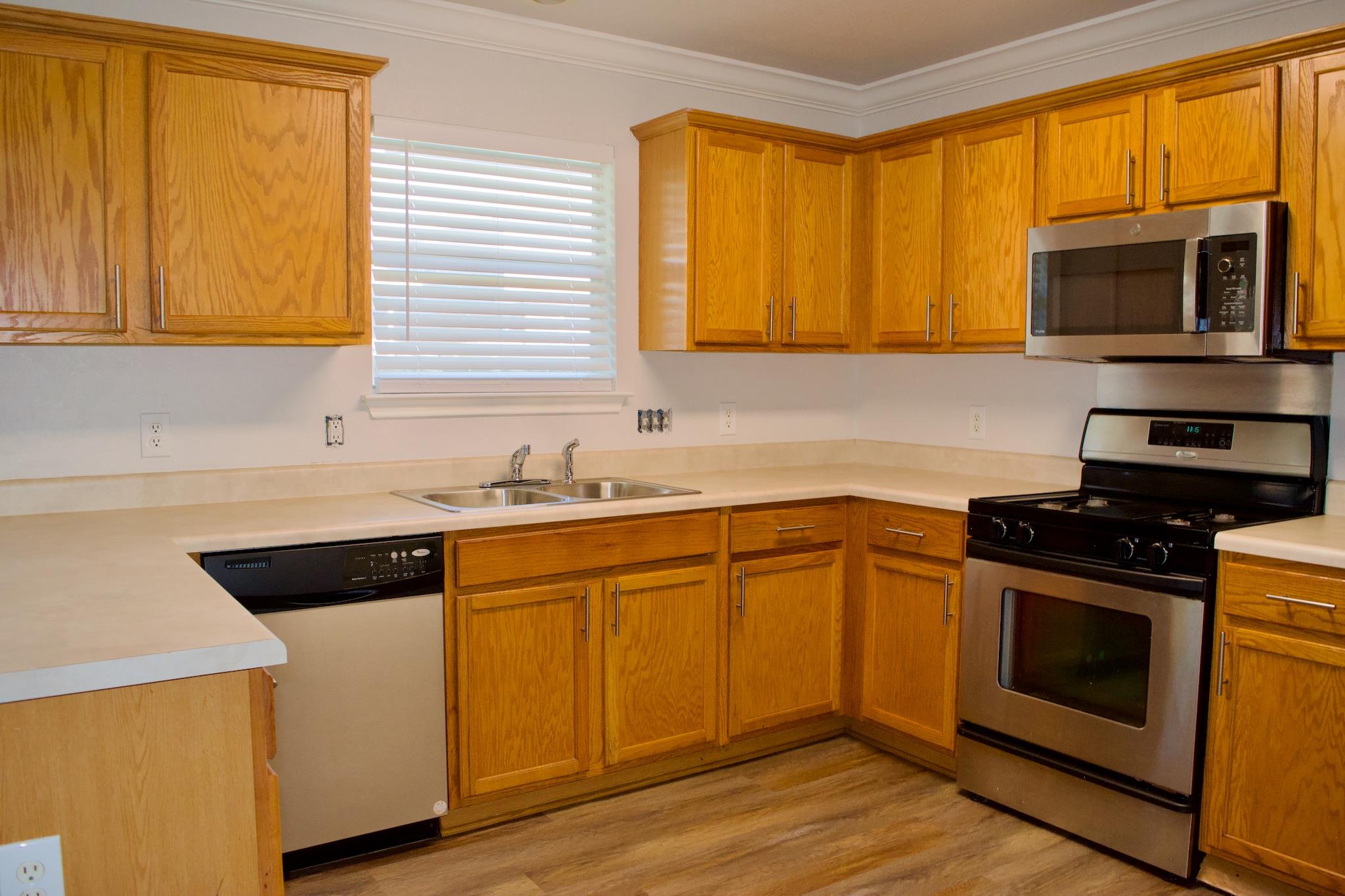 1708 Darjeeling Dr Property Photo 7