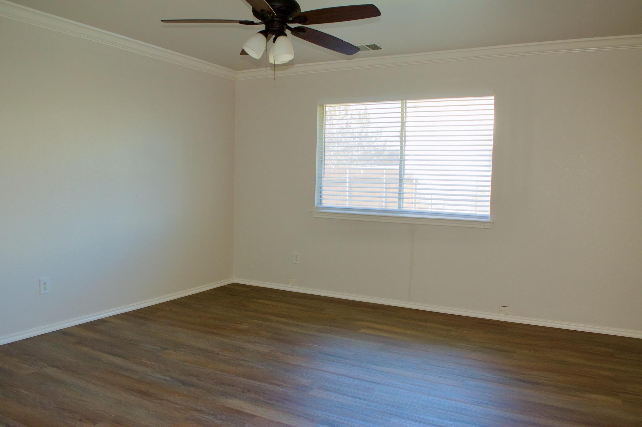 1708 Darjeeling Dr Property Photo 12