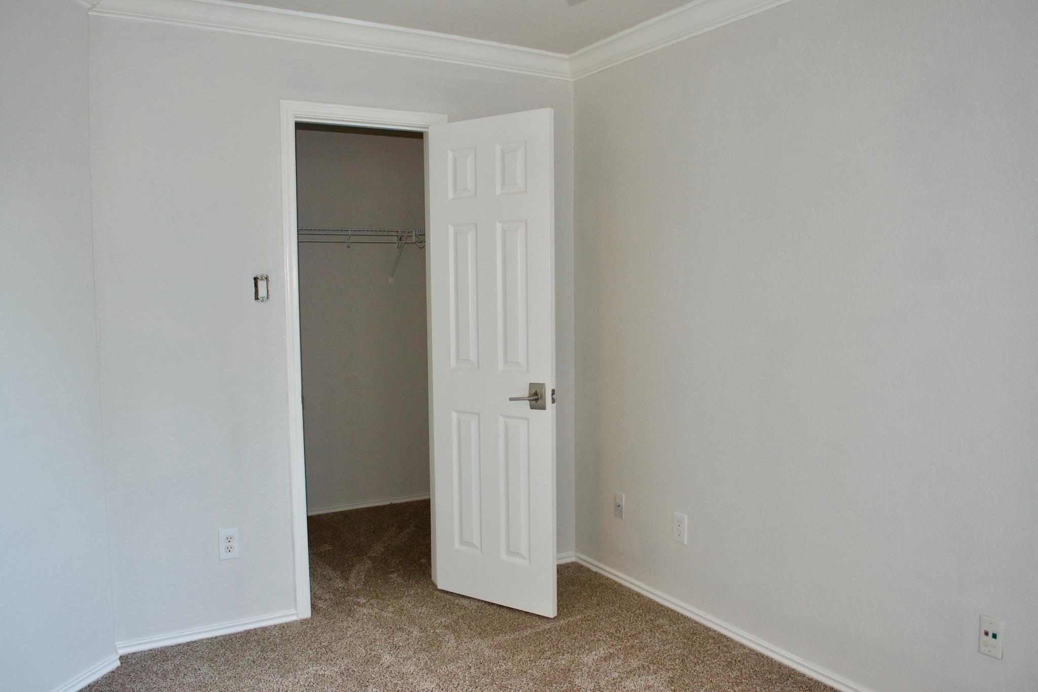 1708 Darjeeling Dr Property Photo 22
