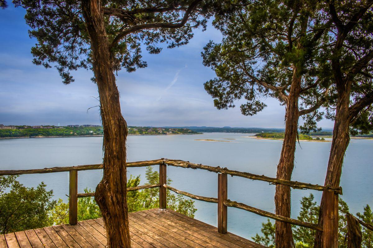4424 Eck Ln Property Photo 4