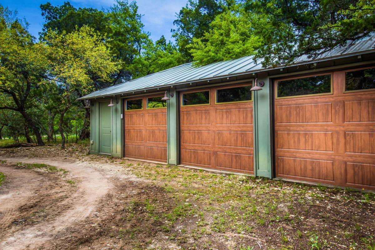4424 Eck Ln Property Photo 12