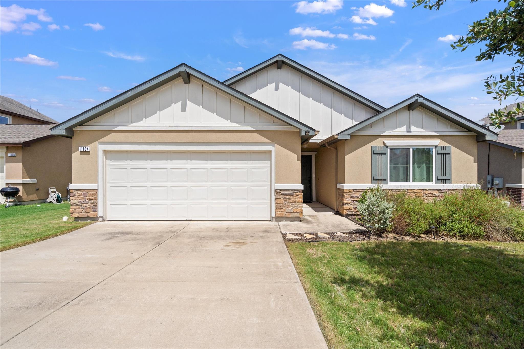 11104 Mickelson Dr Property Photo 1