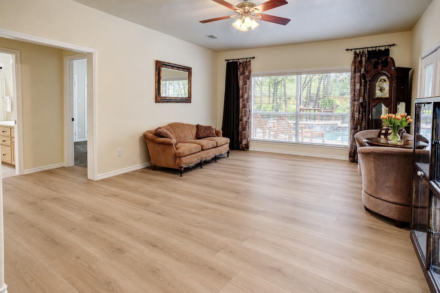 147 Spring Mdw Property Photo 14