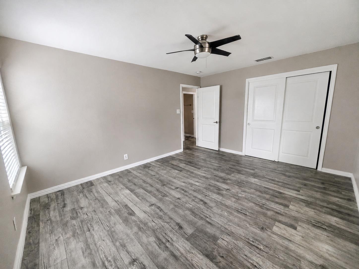 4603 Leslie Ave Property Photo 11