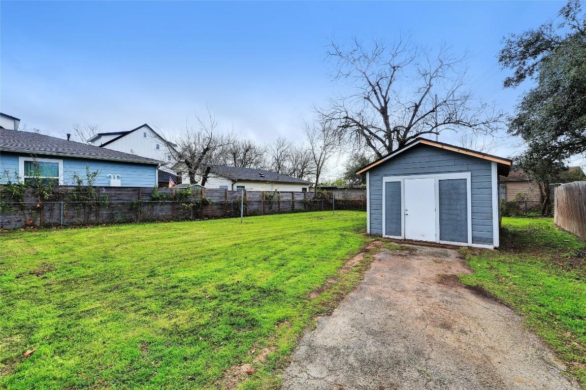 4603 Leslie Ave Property Photo 17