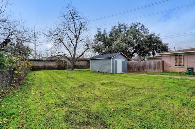 4603 Leslie Ave Property Photo 18