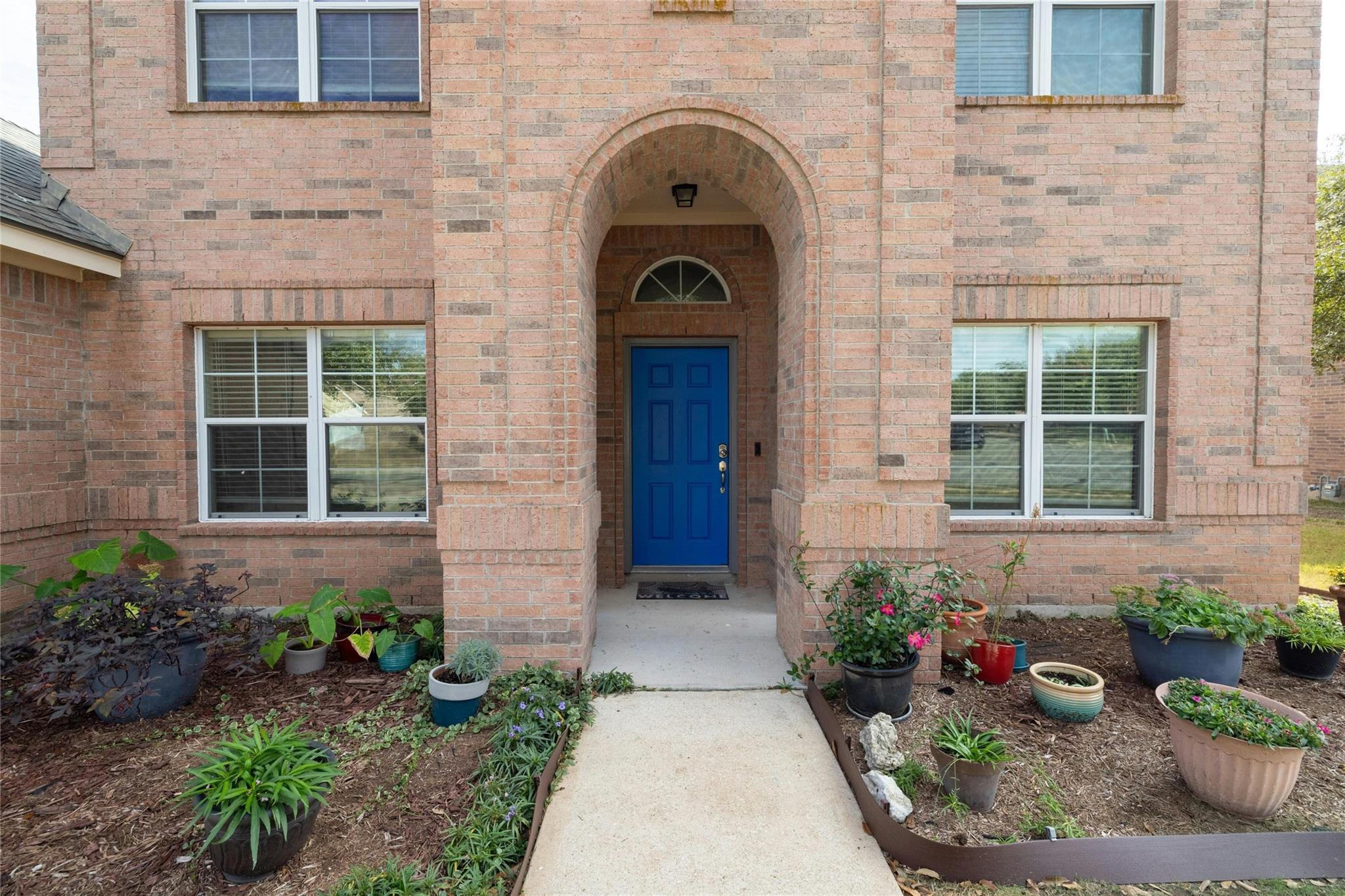 2603 White Stallion Way Property Photo 4