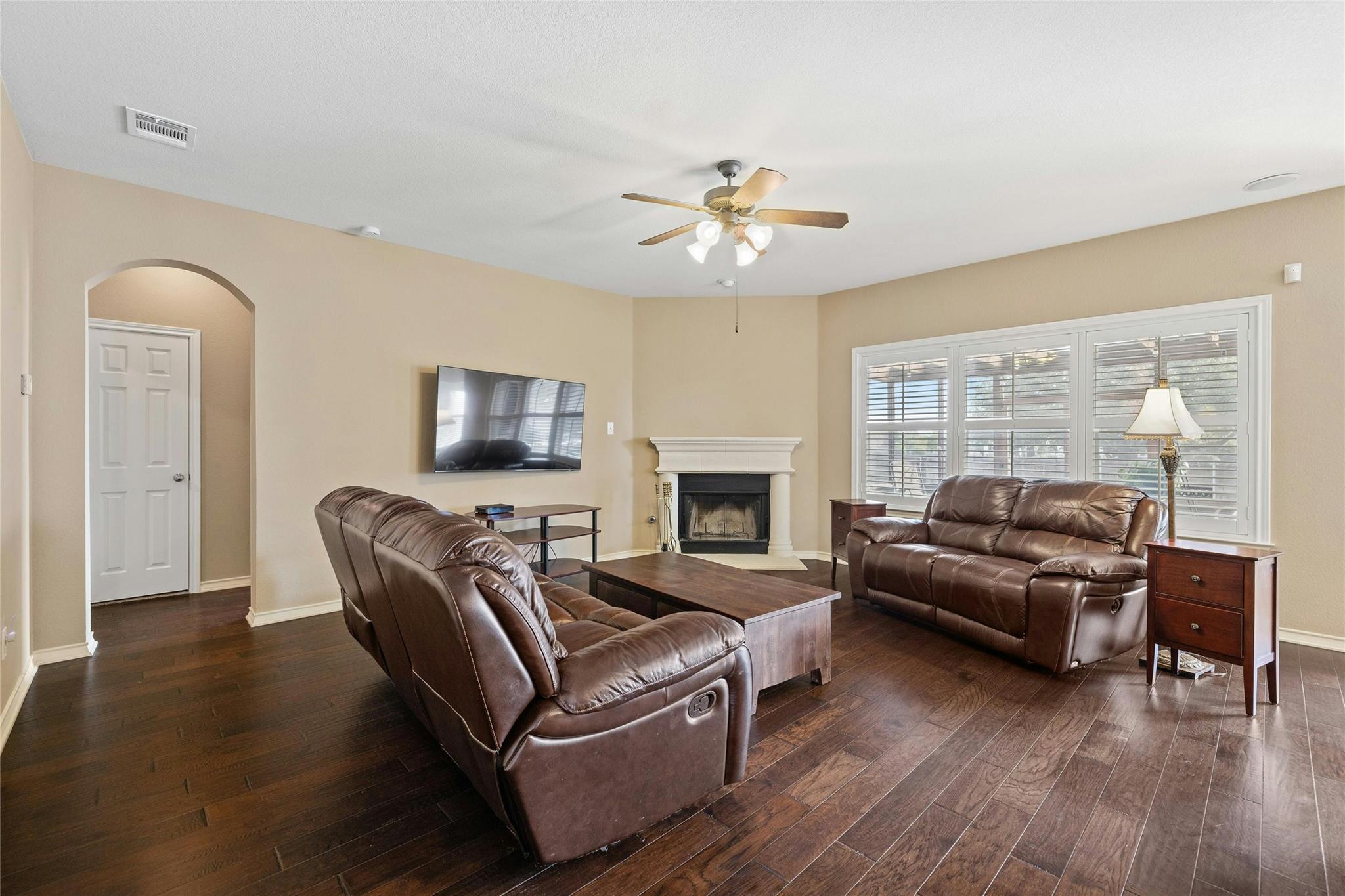 2603 White Stallion Way Property Photo 8
