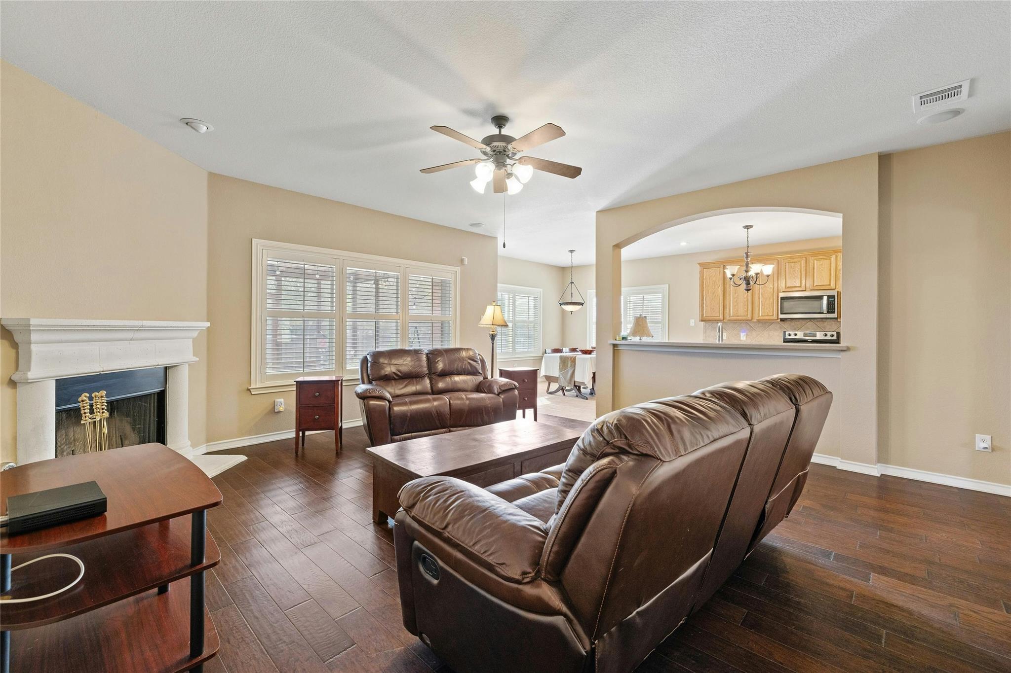 2603 White Stallion Way Property Photo 9