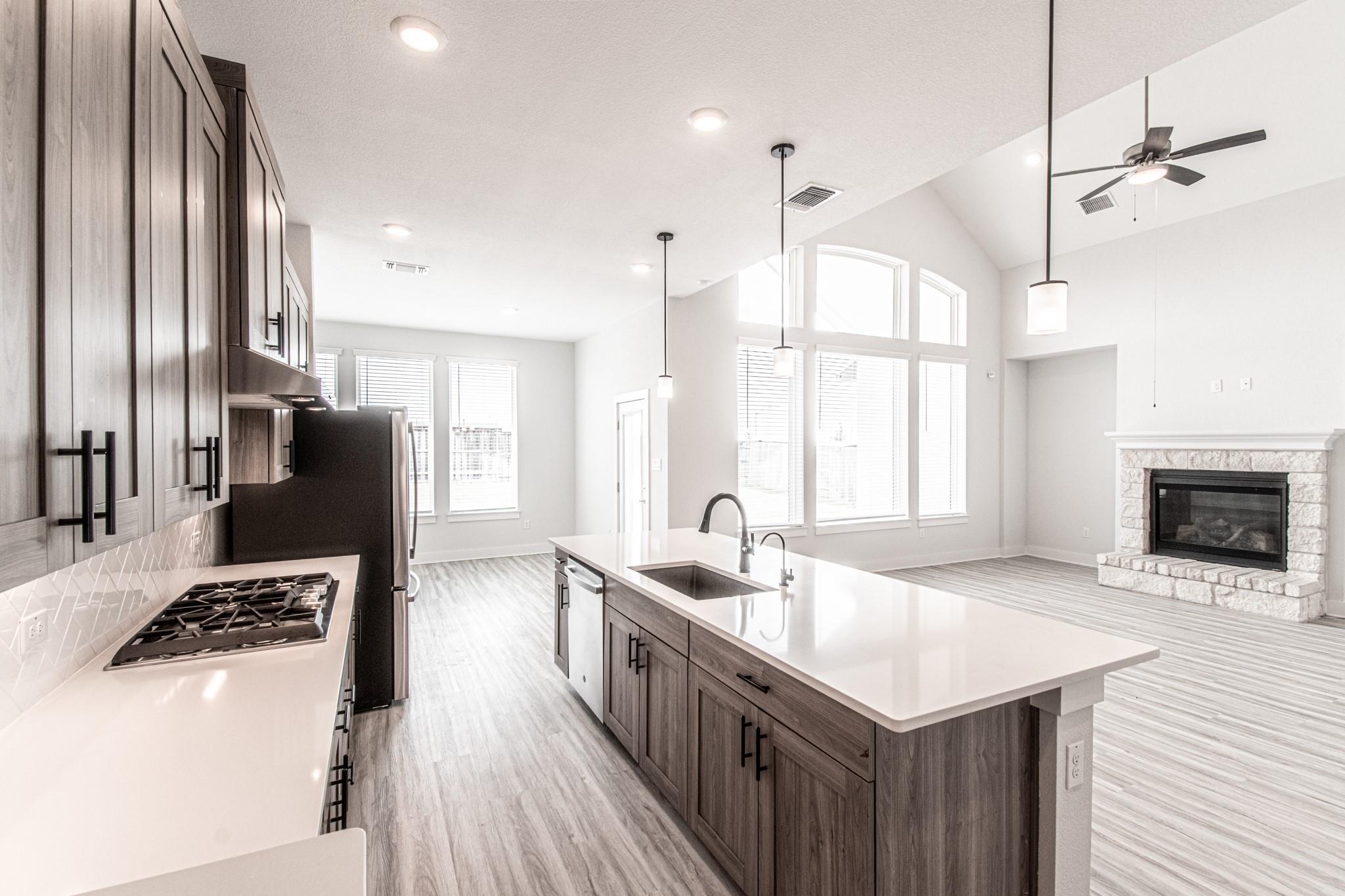 822 Wild Pecan Loop Property Photo 8