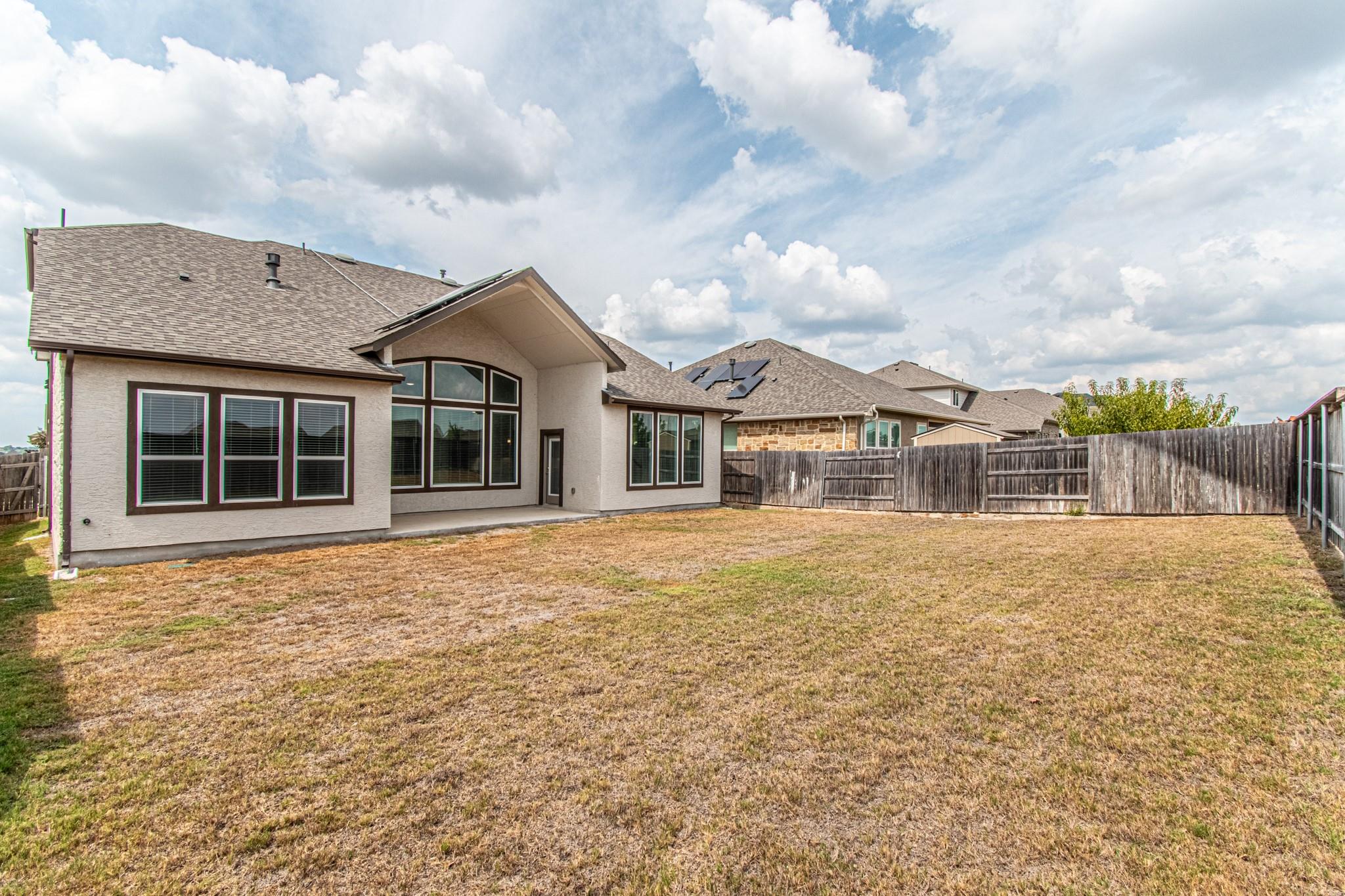 822 Wild Pecan Loop Property Photo 29
