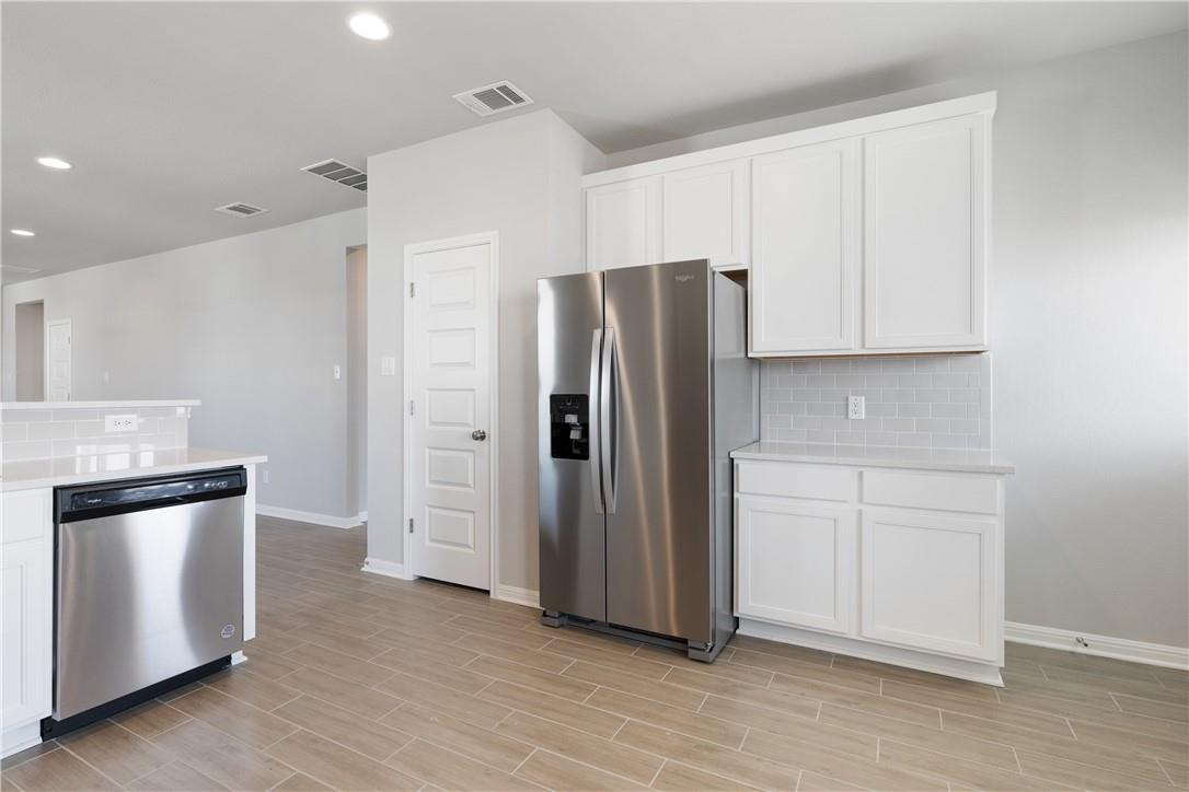 100 Drifter Ln Property Photo 12