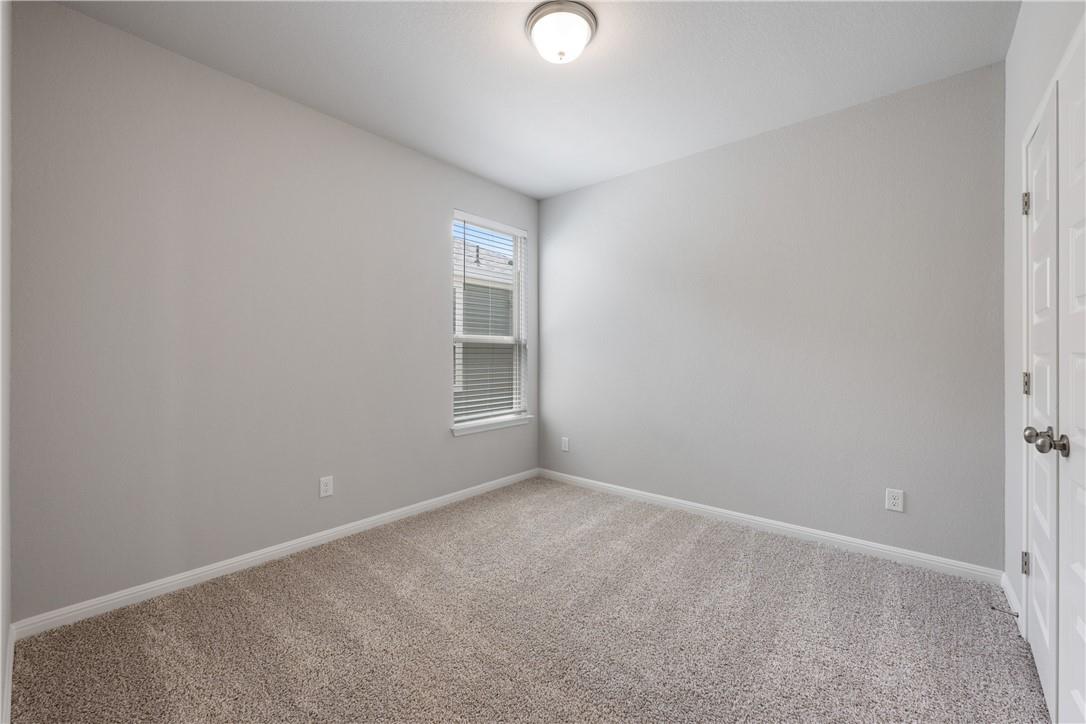 100 Drifter Ln Property Photo 20