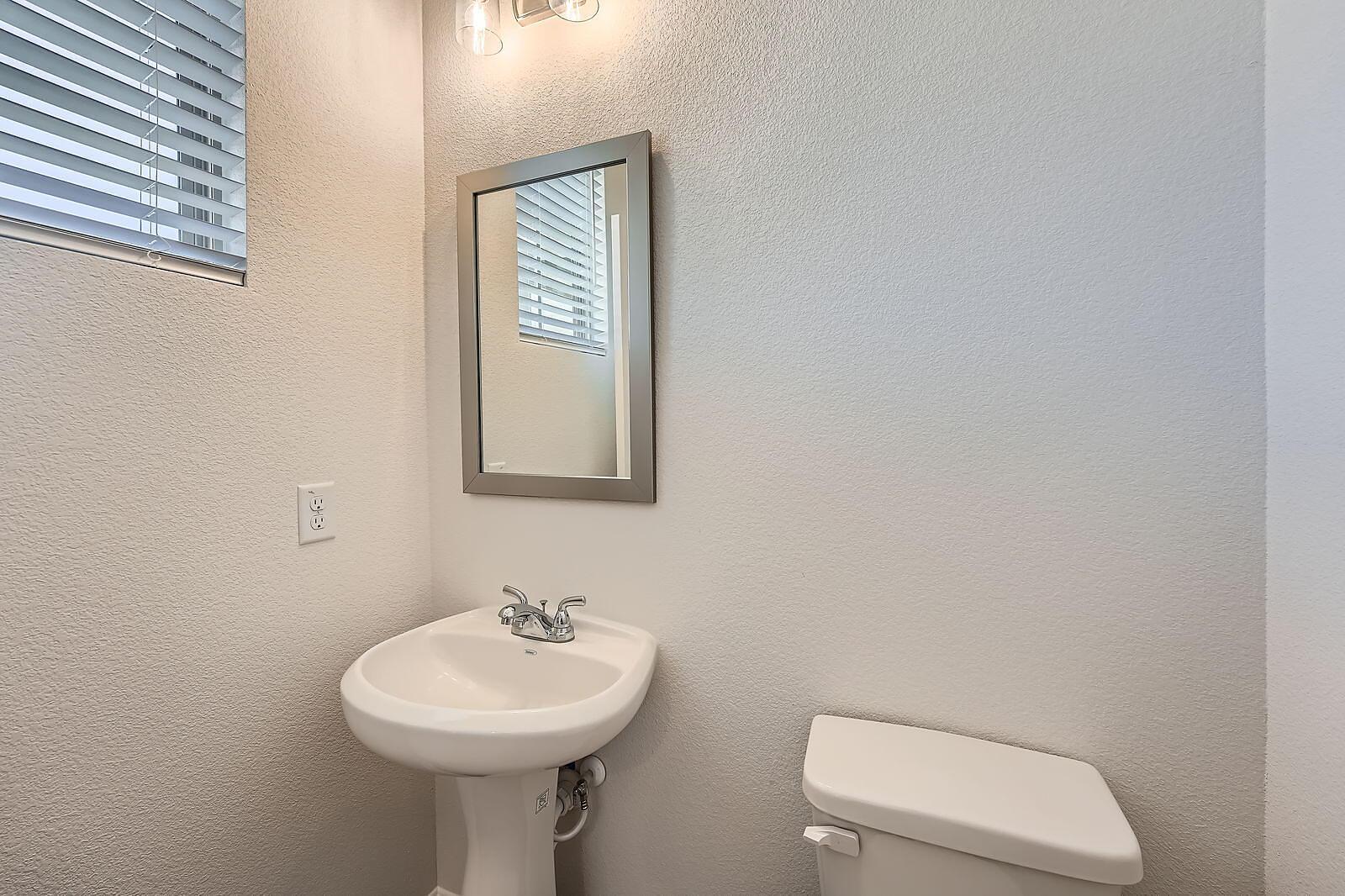 200 Weaver Ln Property Photo 14