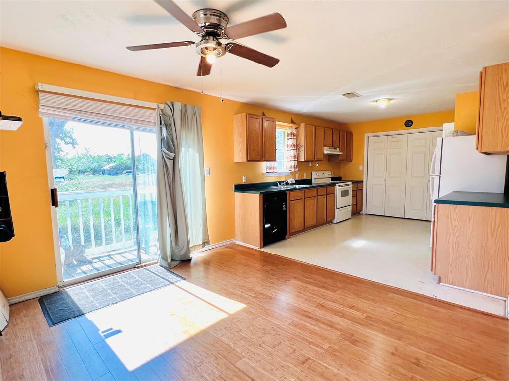 2105 W Gillis Ave Property Photo 10