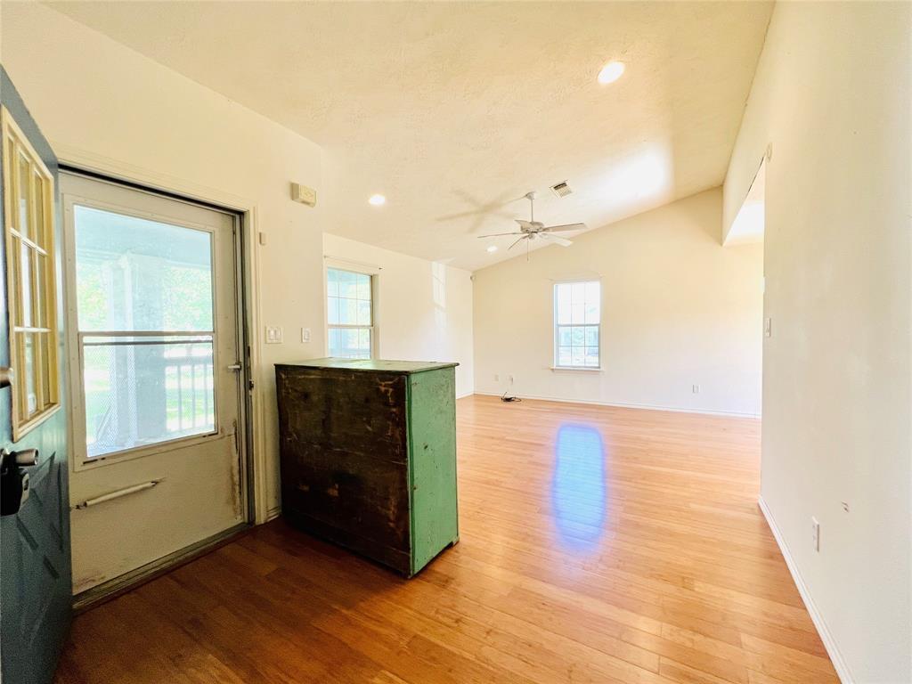 2105 W Gillis Ave Property Photo 12