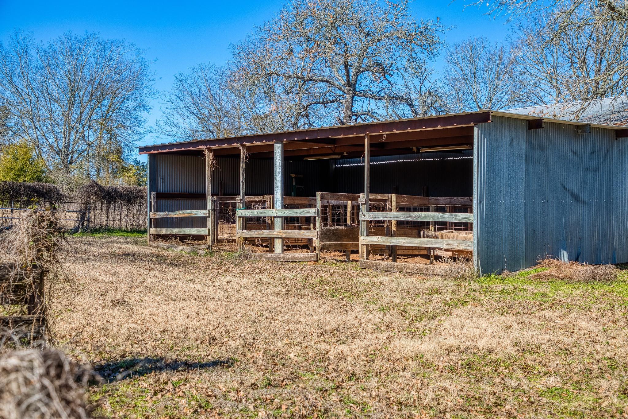 6196 Fm 975 Property Photo 11