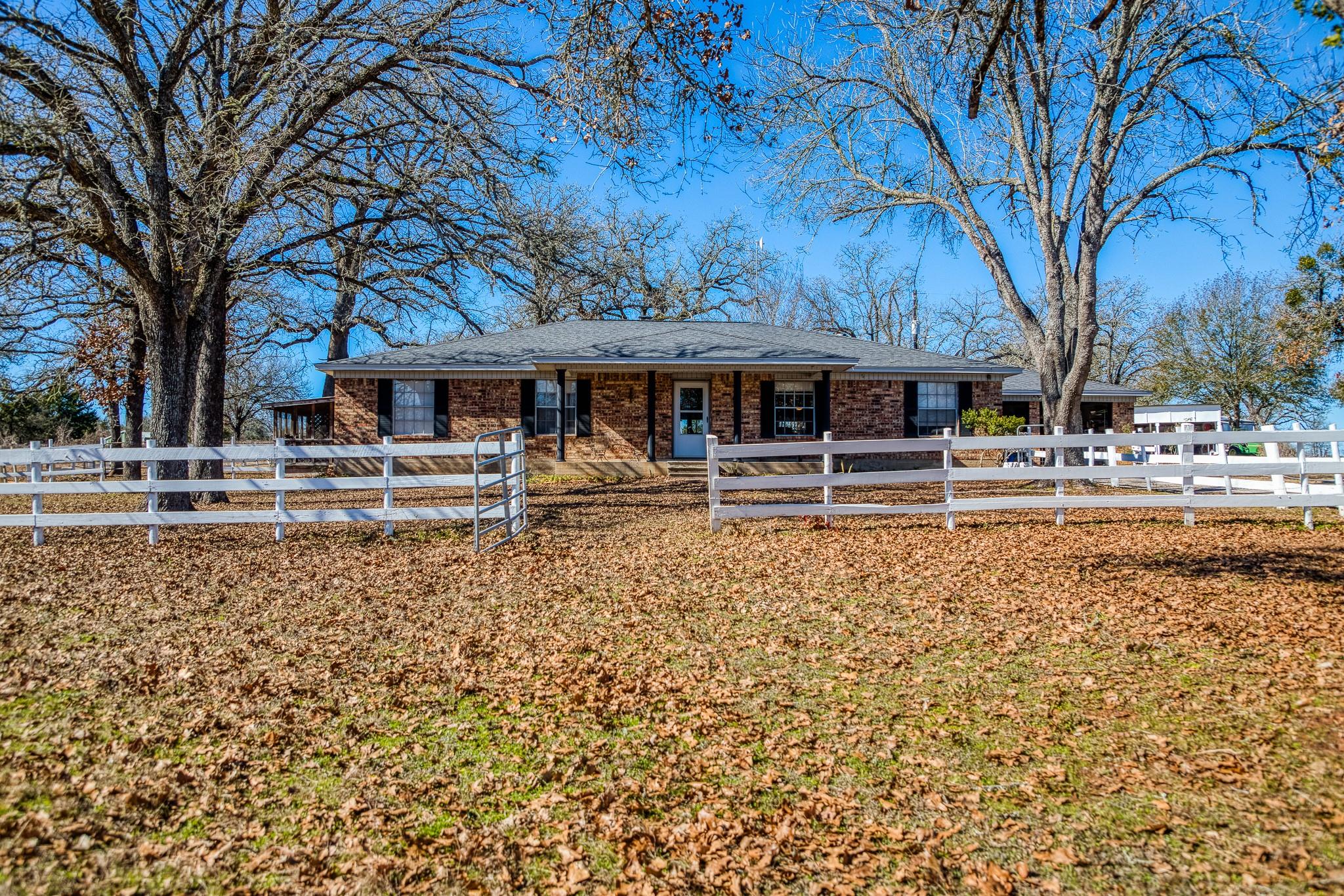6196 Fm 975 Property Photo 13