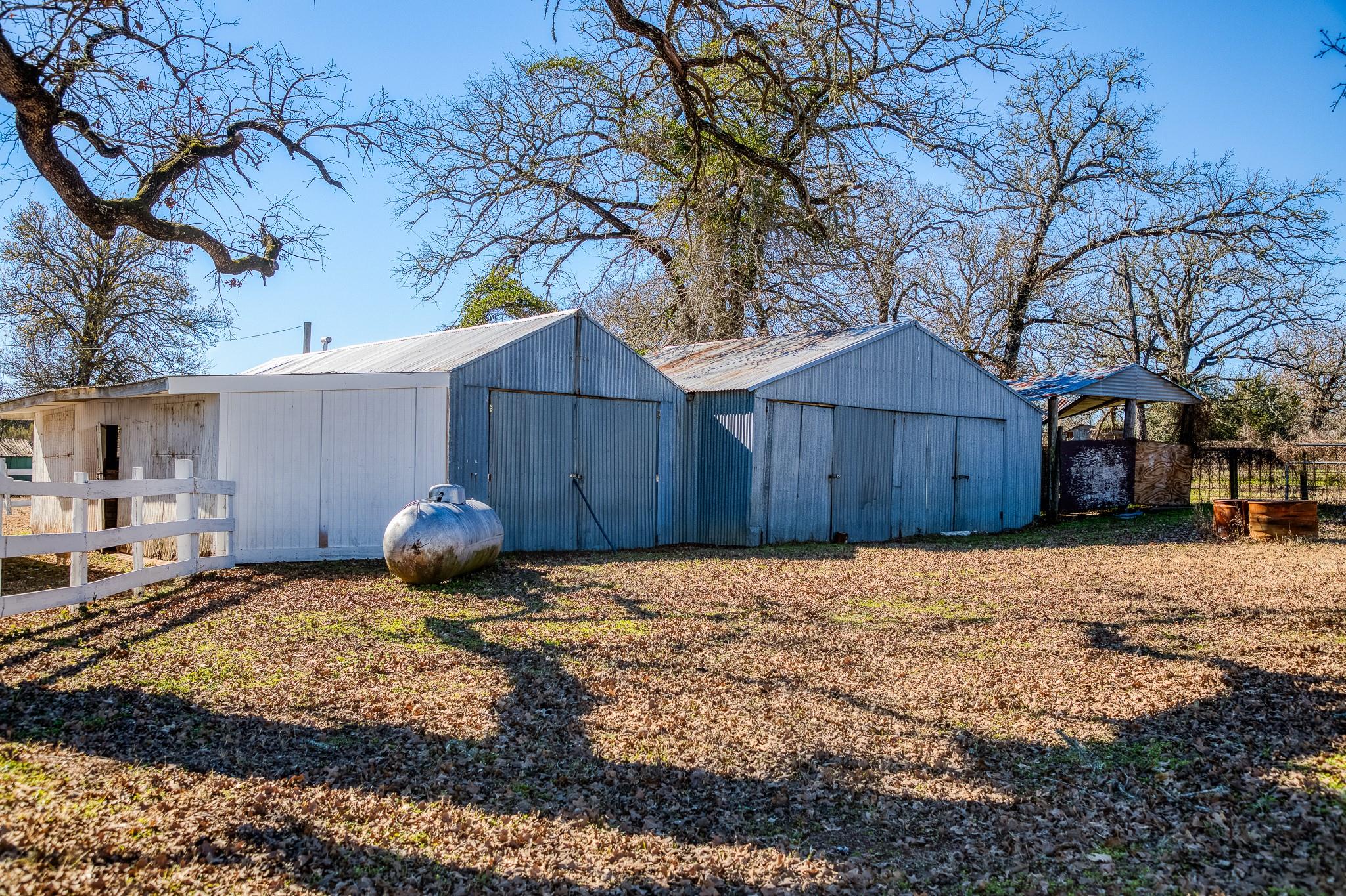 6196 Fm 975 Property Photo 29