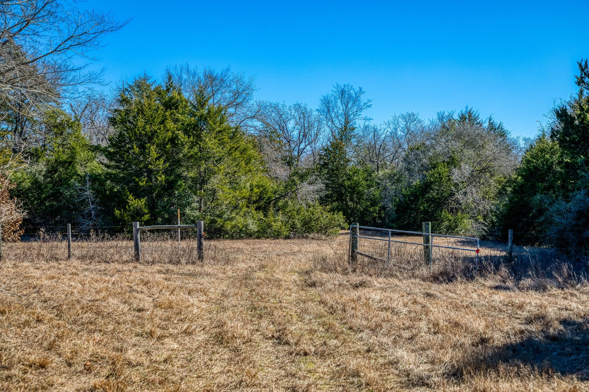 6196 Fm 975 Property Photo 38