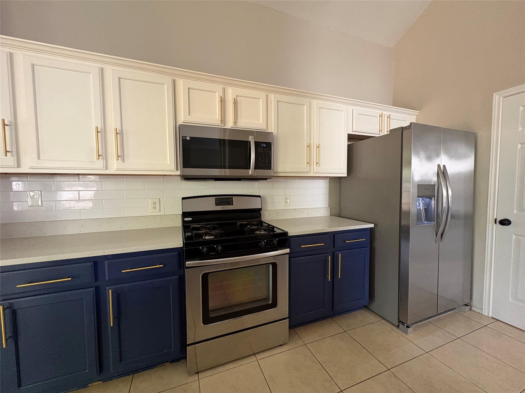 17604 Limpia Creek Dr Property Photo 27
