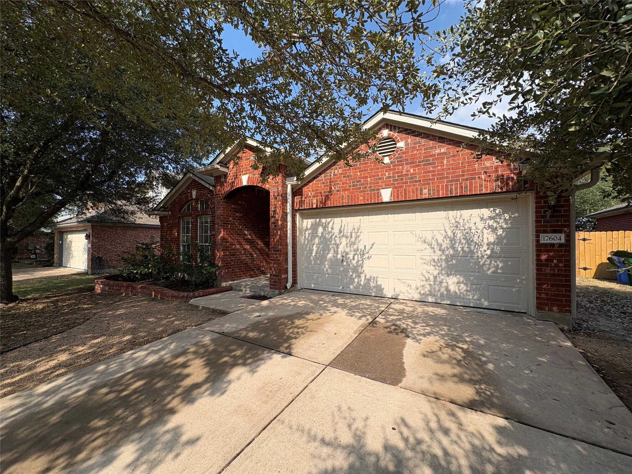 17604 Limpia Creek Dr Property Photo 35