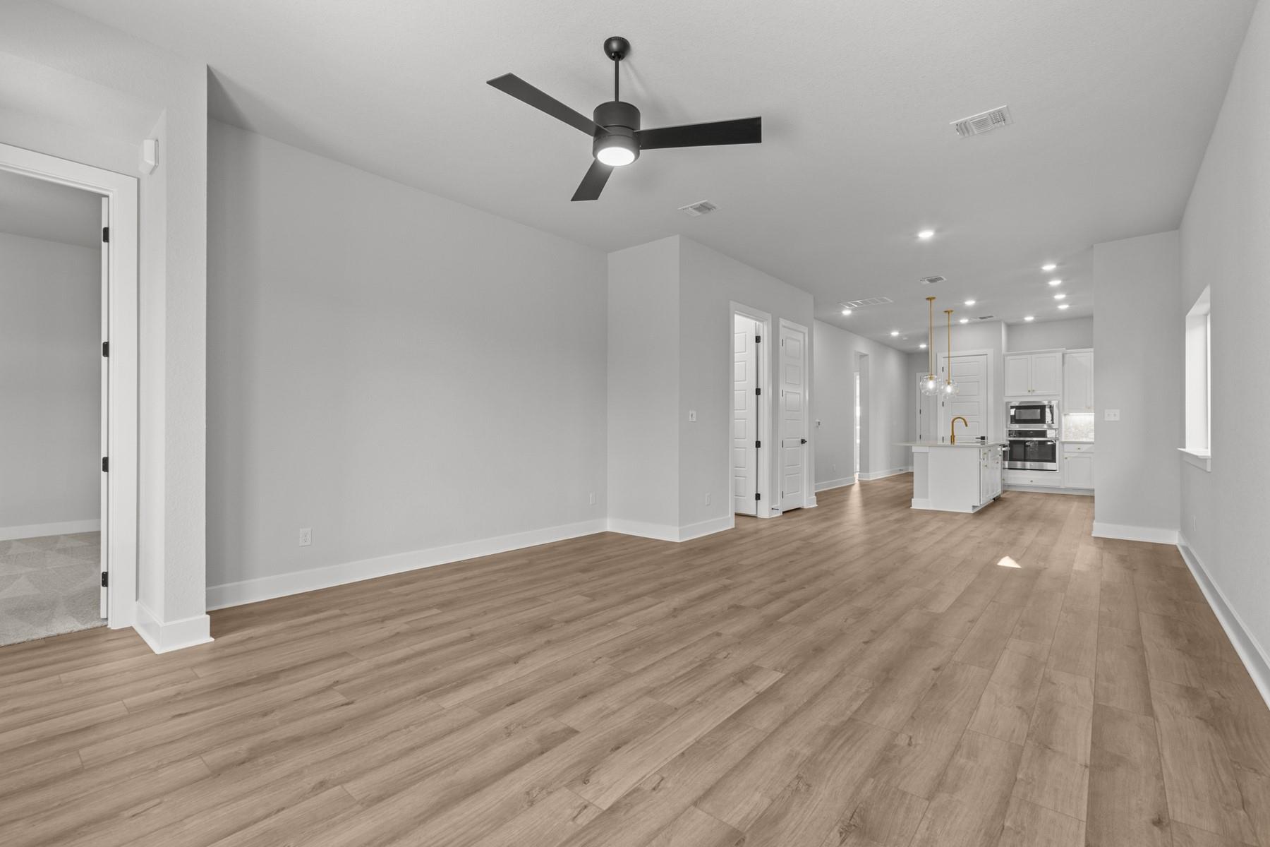 137 Gouda Dr Property Photo 8