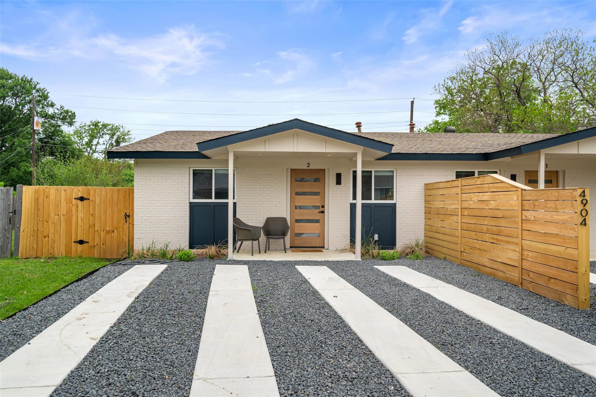 4904 Hawk Cv #b Property Photo 1