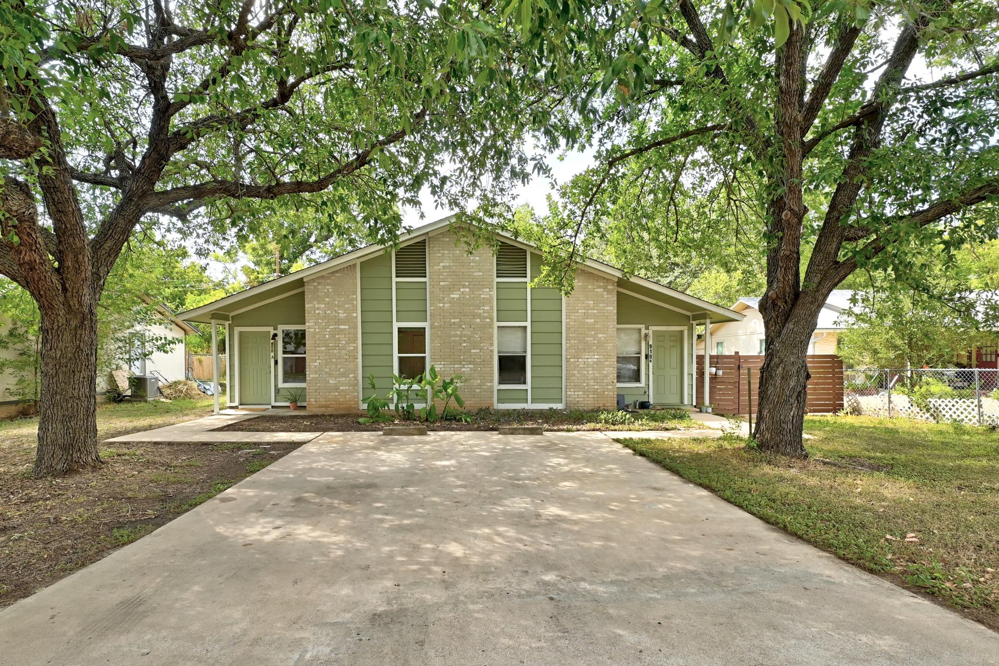 910 Bret Ln #A Property Photo 1