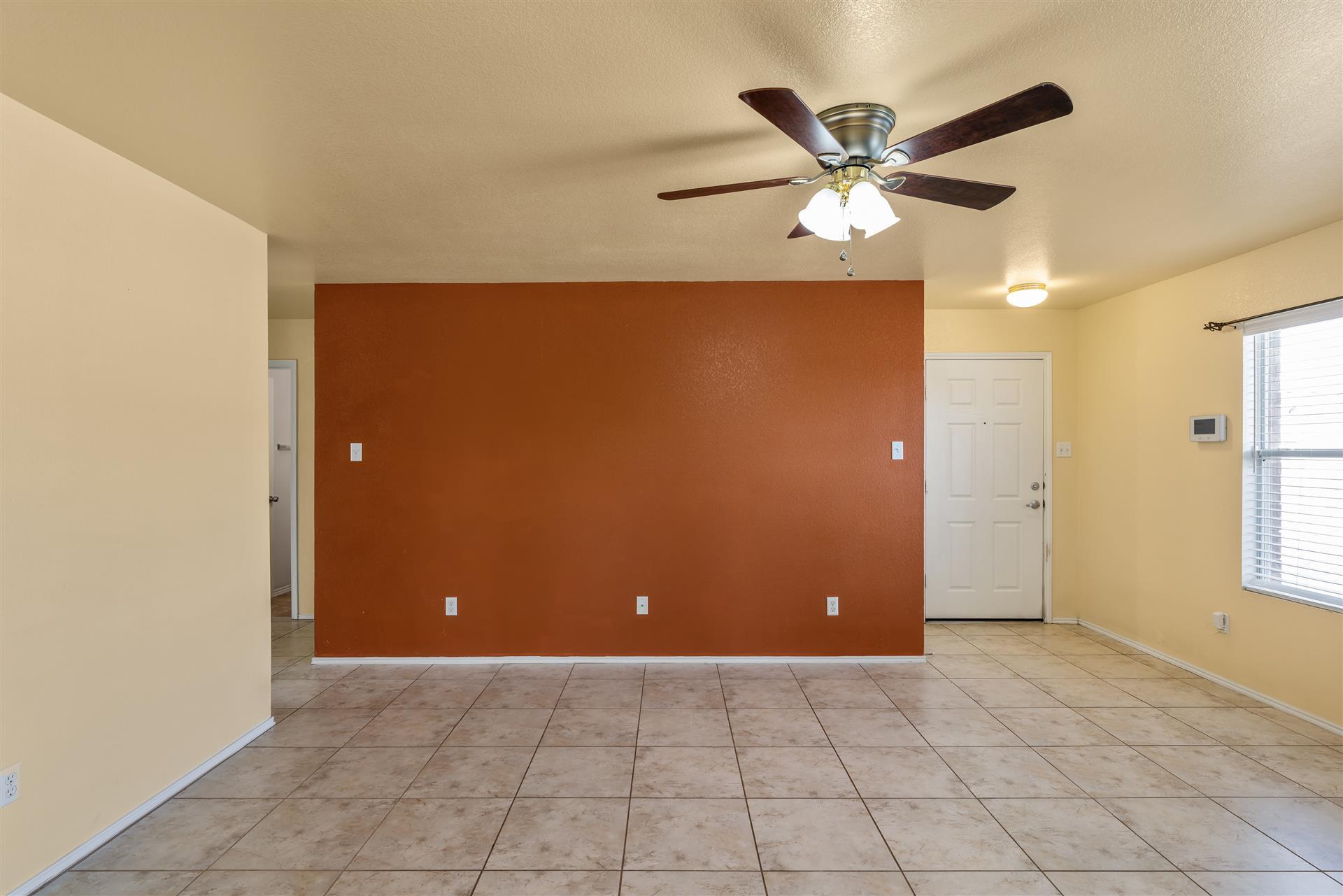 700 Morgan Dr Property Photo 5