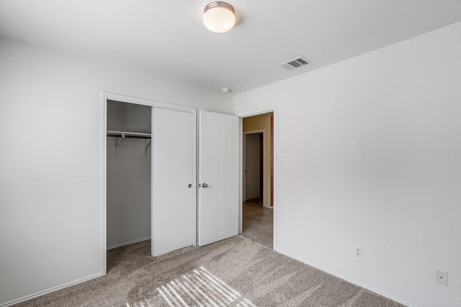 700 Morgan Dr Property Photo 18