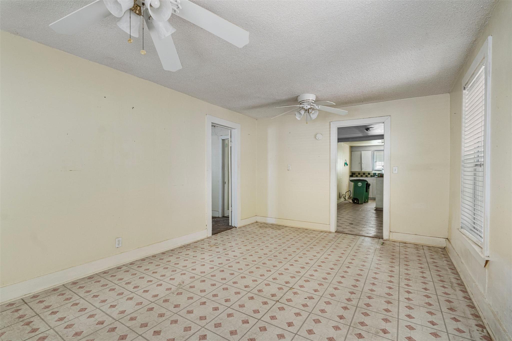 6311 Del Monte Rd Property Photo 8