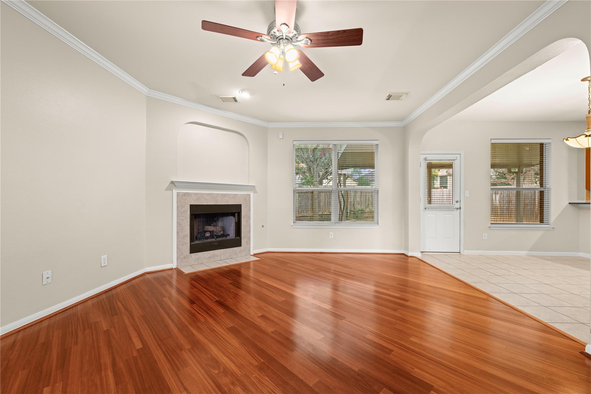 5105 Hibiscus Valley Dr Property Photo 4