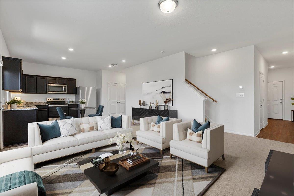 336 Wonderful Life Way Property Photo 1