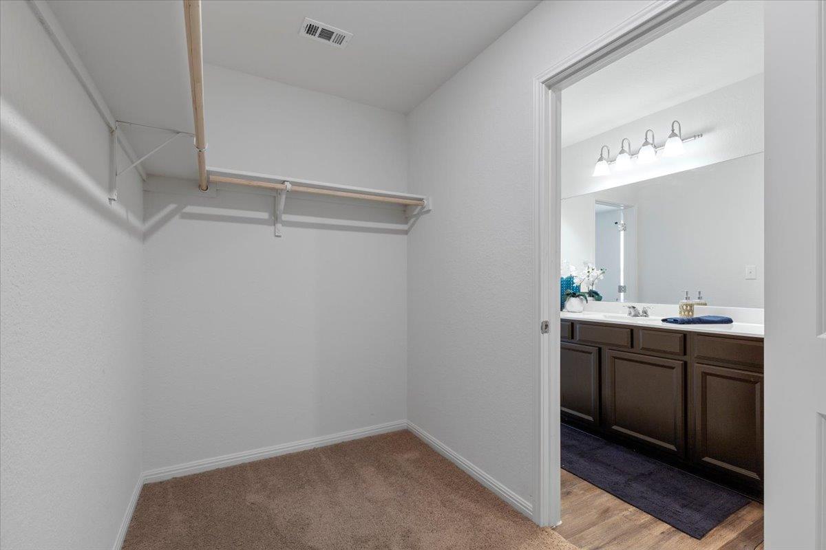 336 Wonderful Life Way Property Photo 12