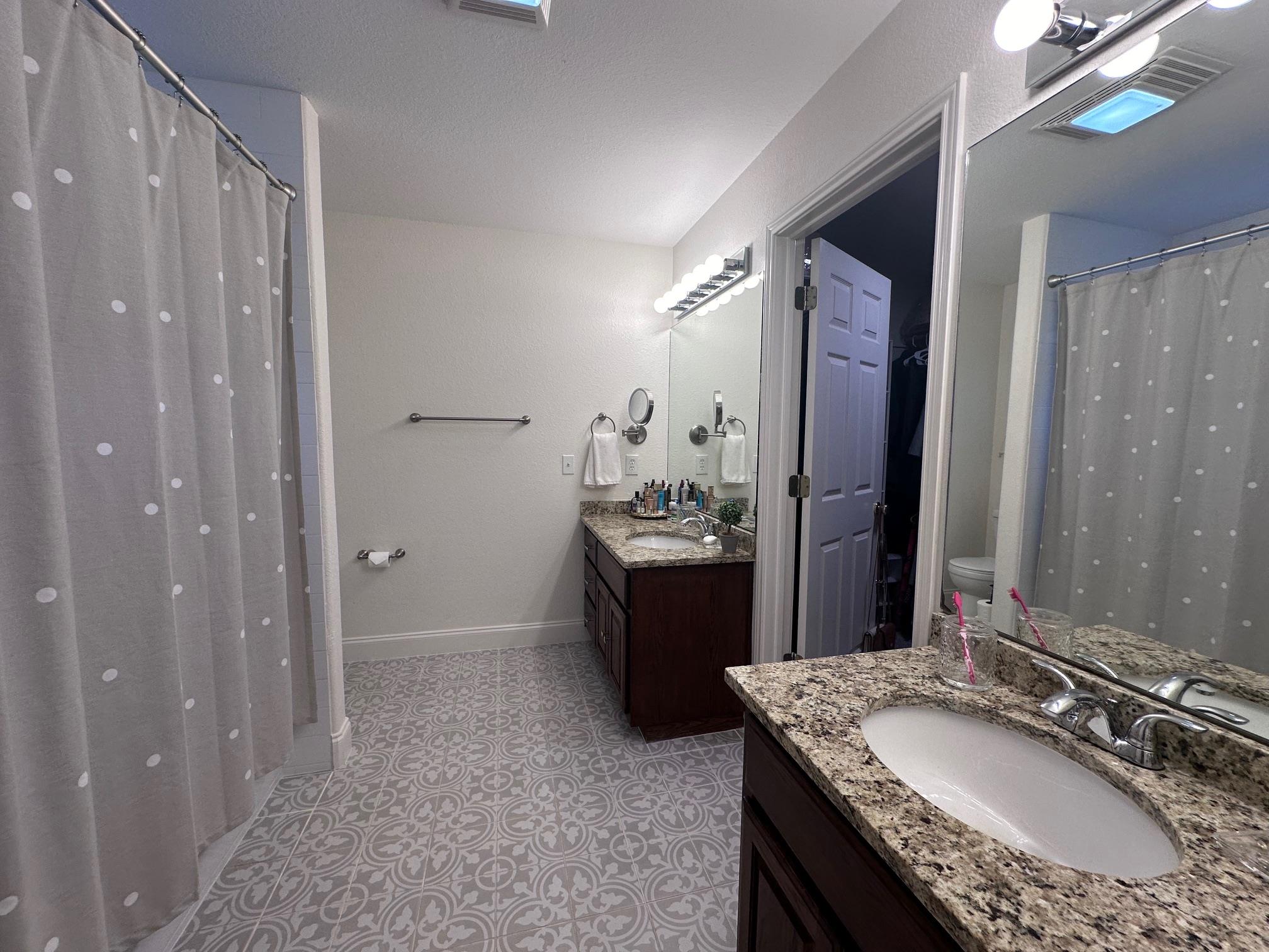 460 Tahitian Dr Property Photo 18