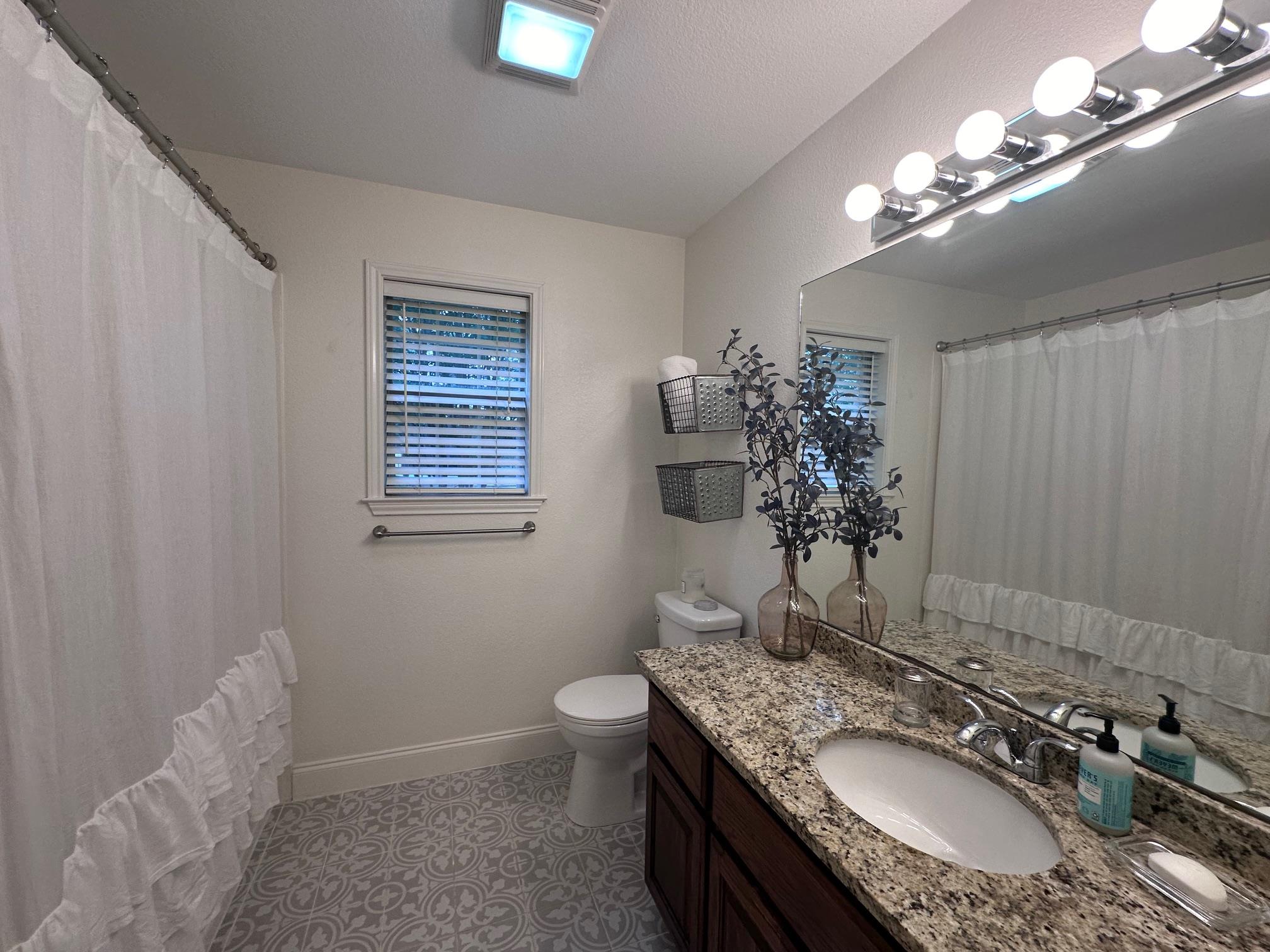 460 Tahitian Dr Property Photo 21