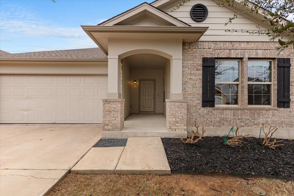 111 Crooked Trl Property Photo 3