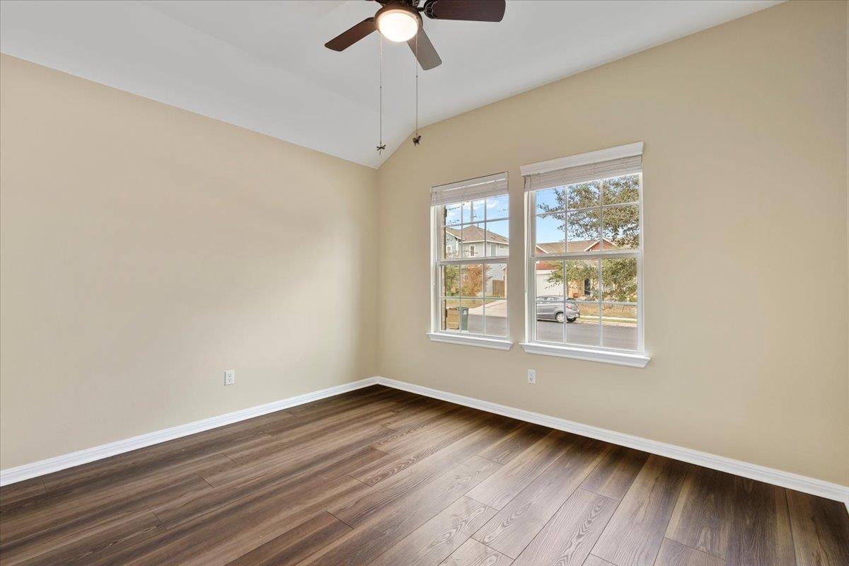 111 Crooked Trl Property Photo 24
