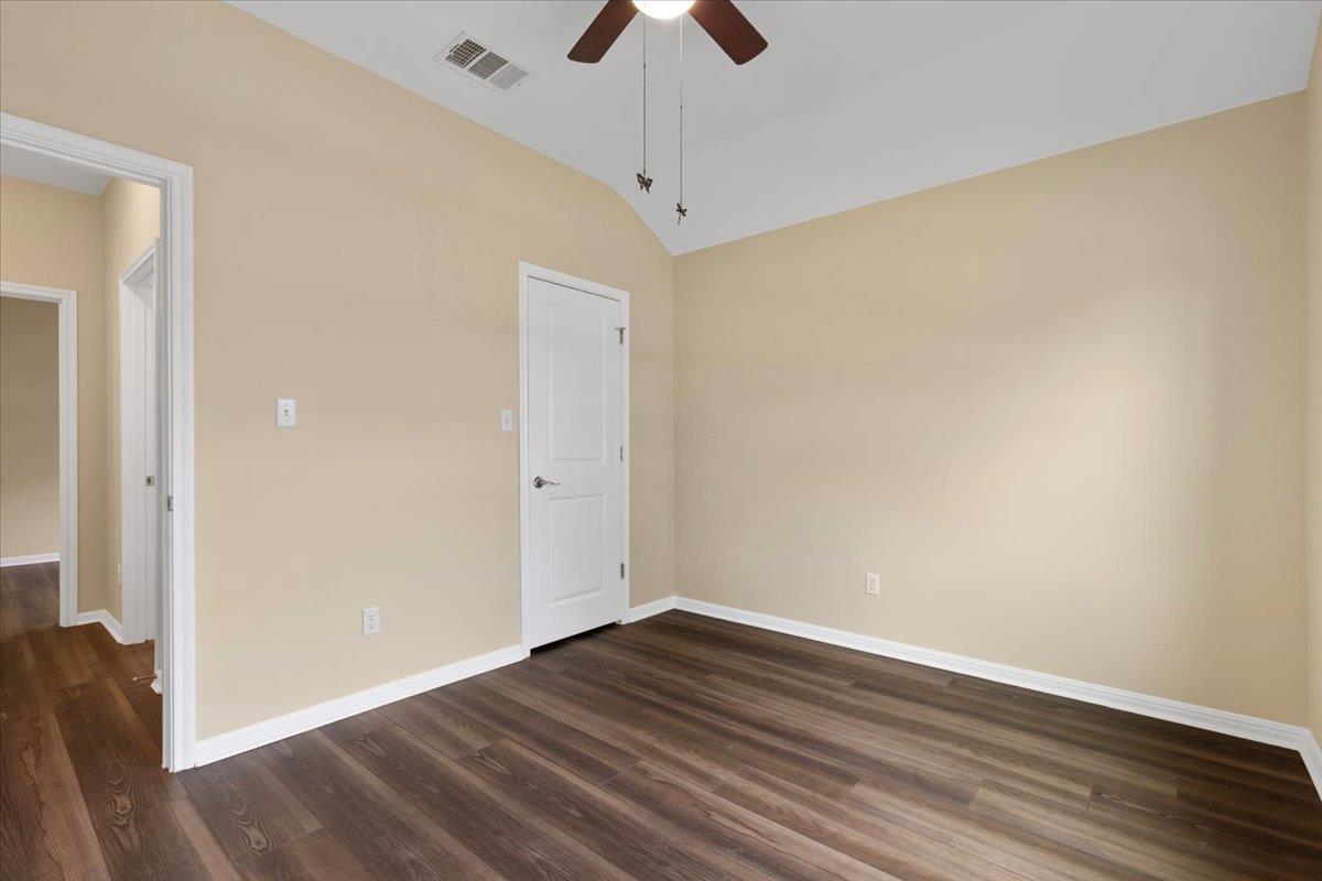 111 Crooked Trl Property Photo 25