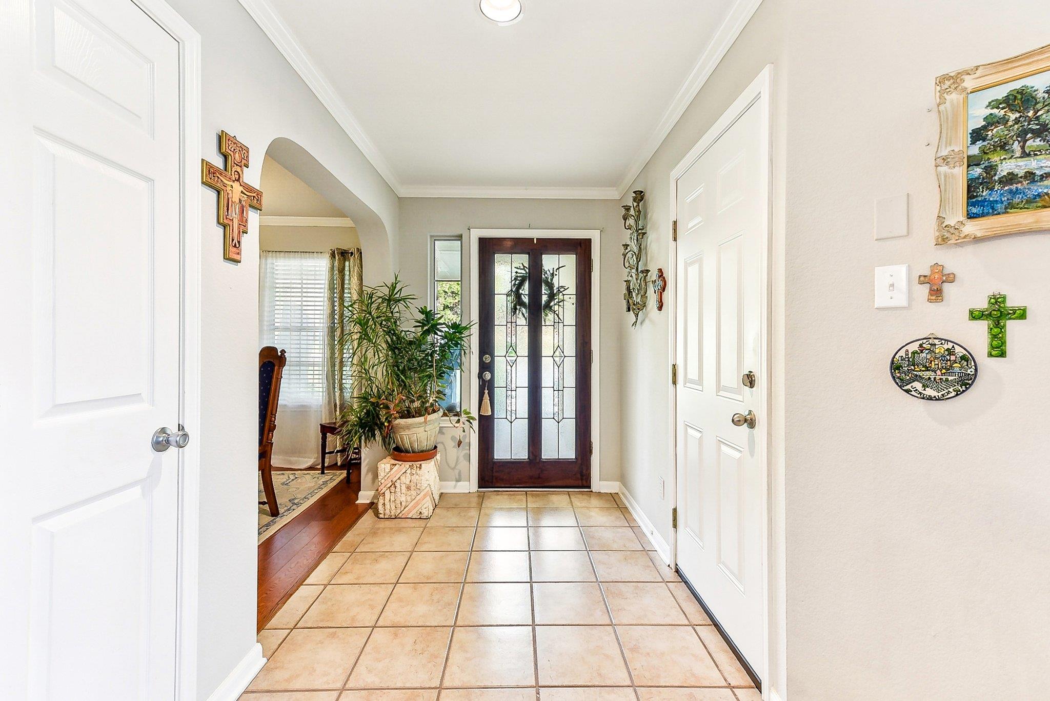8909 Lomita Verde Ct Property Photo 3