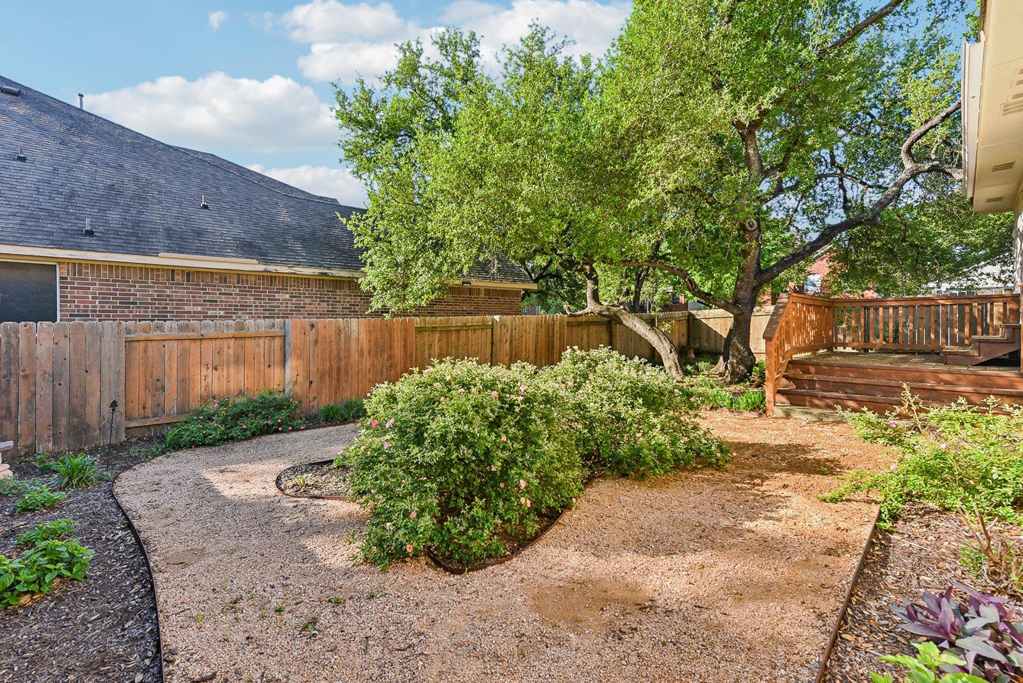 8909 Lomita Verde Ct Property Photo 21
