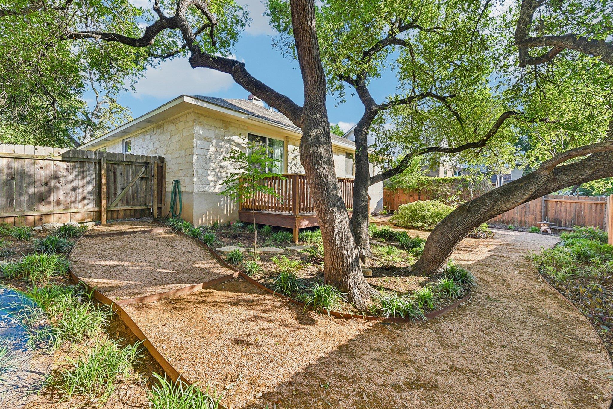 8909 Lomita Verde Ct Property Photo 23