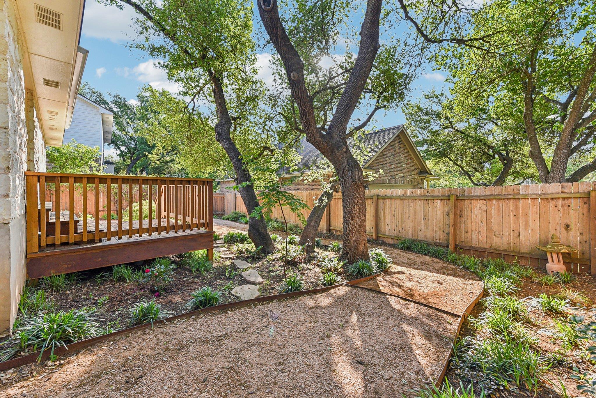 8909 Lomita Verde Ct Property Photo 24