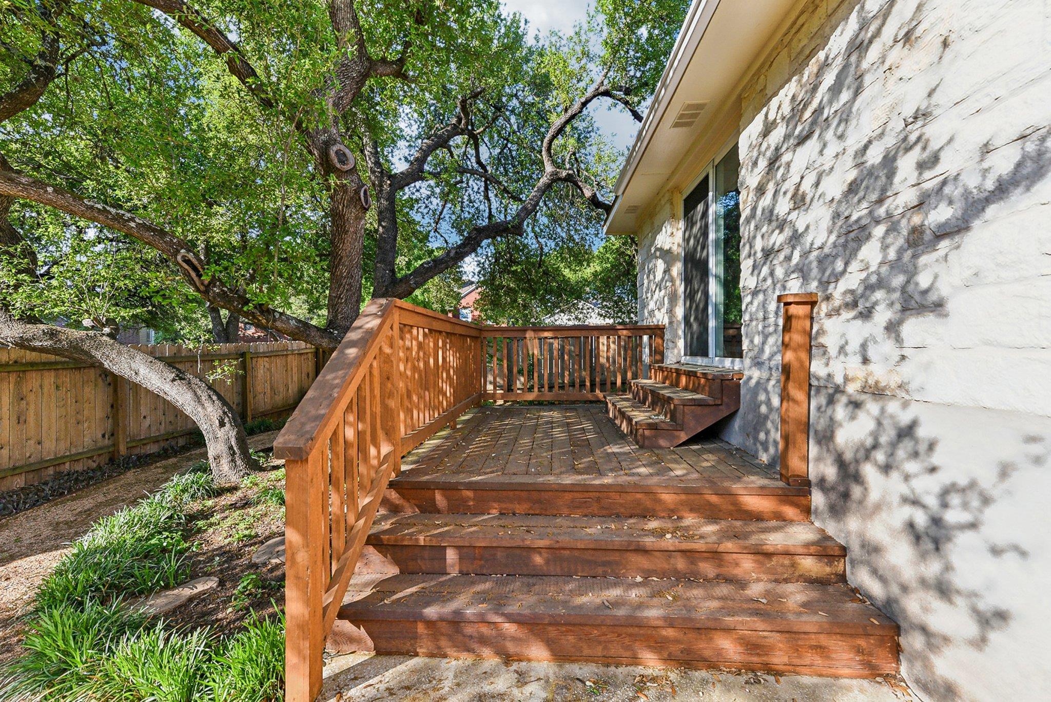 8909 Lomita Verde Ct Property Photo 26