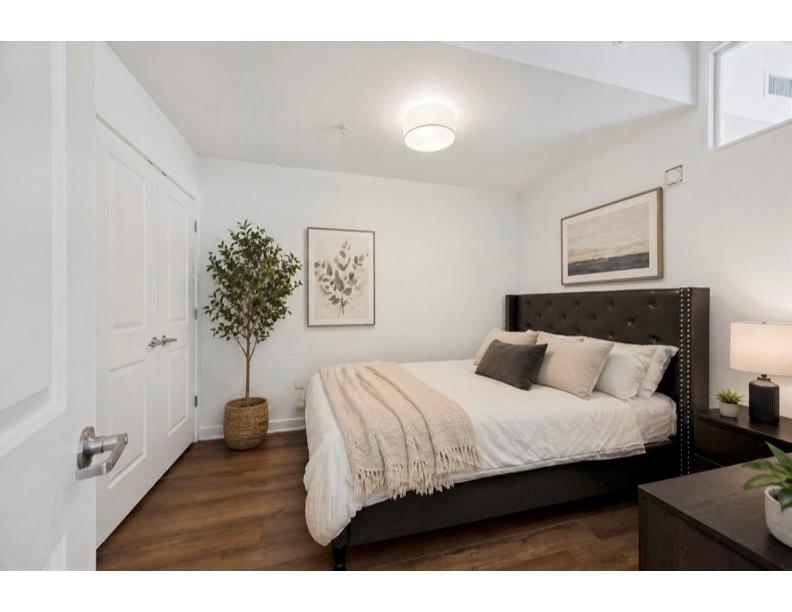 360 Nueces St #2704 Property Photo 6