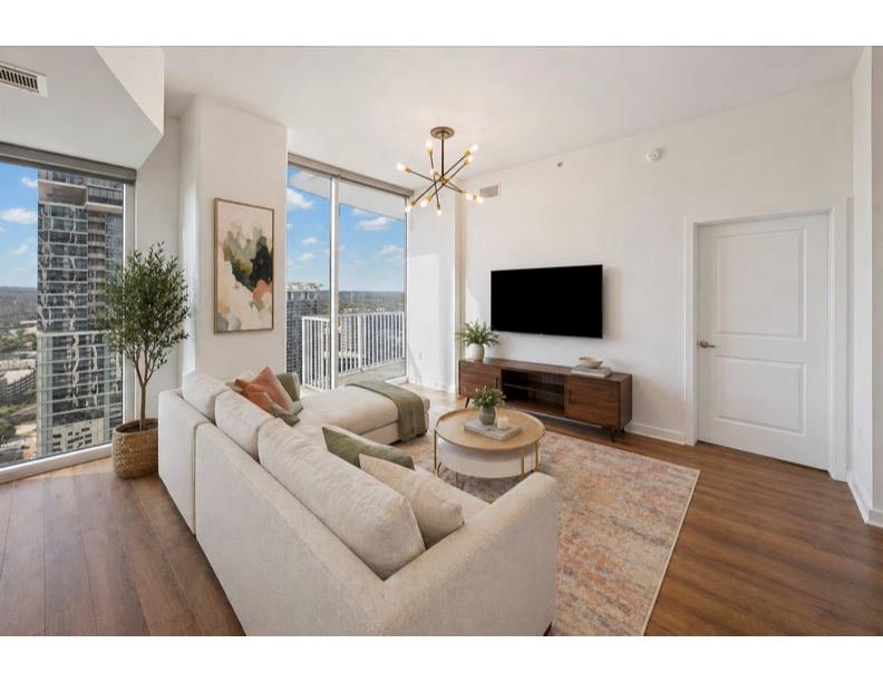 360 Nueces St #2704 Property Photo 8