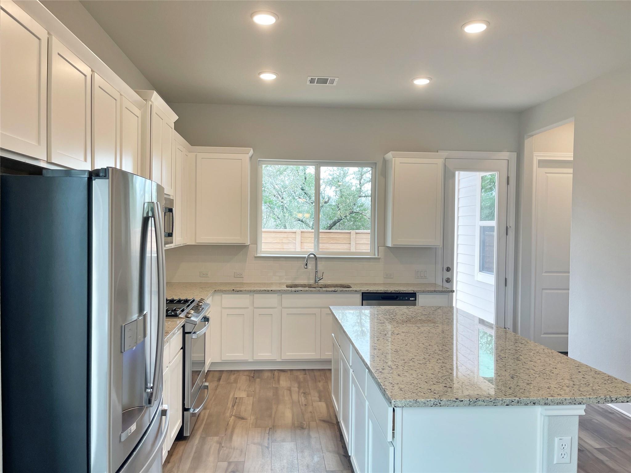 141 Spangle Way Property Photo 4
