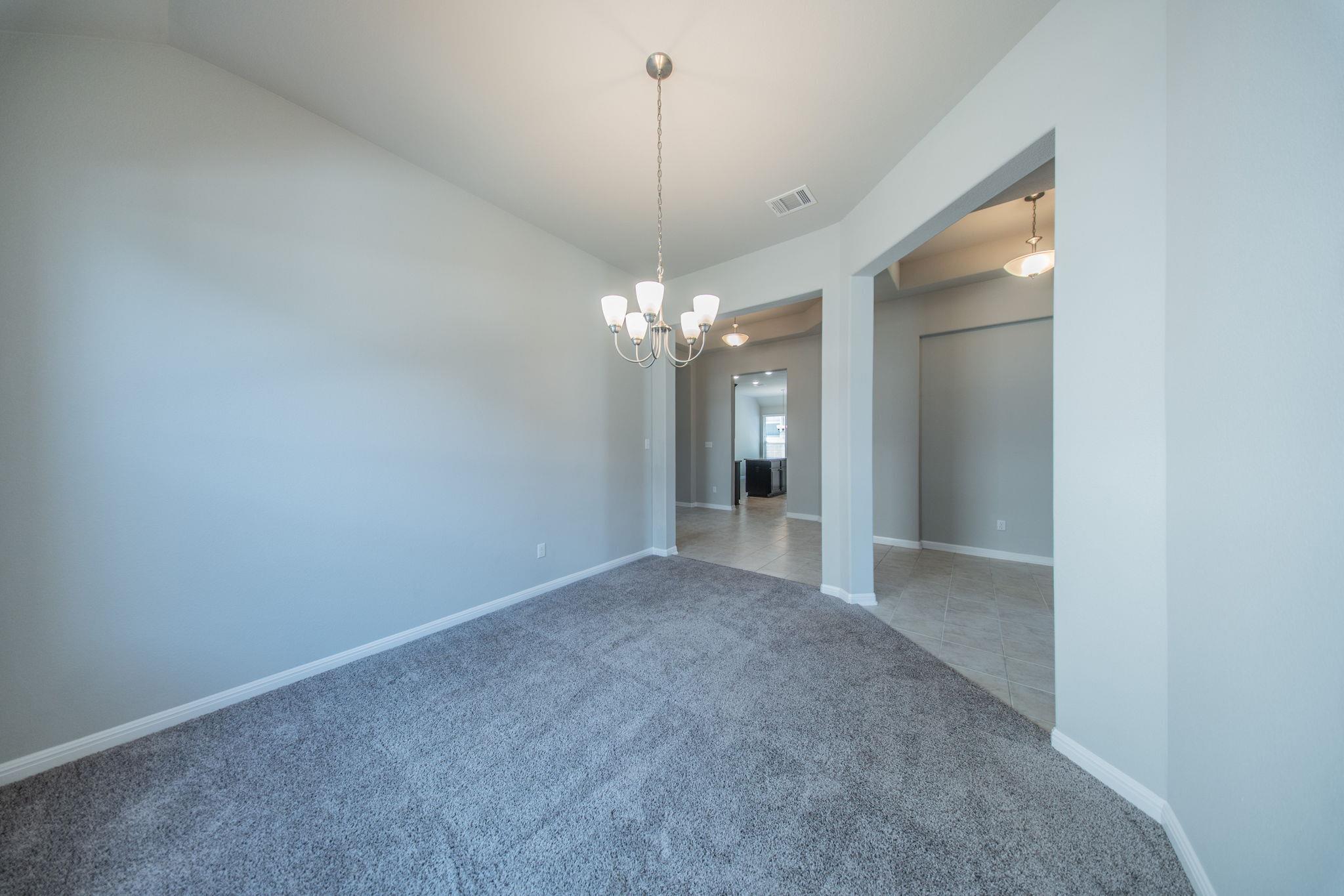 533 Founders Rdg Property Photo 10