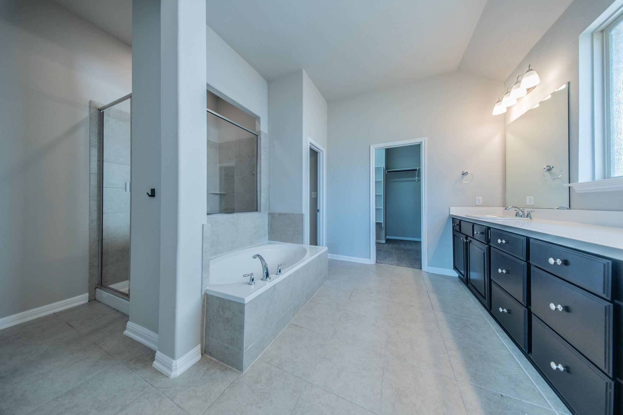 533 Founders Rdg Property Photo 16